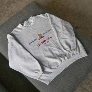 Vintage embroidered GUESS sweatshirt